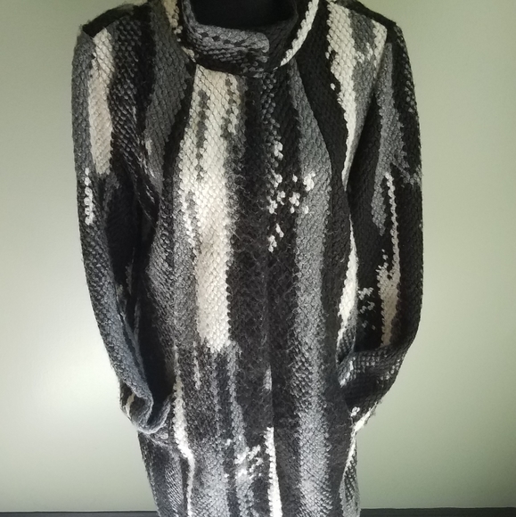 NOT FOR SALE ***Chelsea and Theodore Large Jacket - Picture 3 of 3